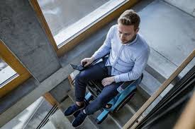 So arbeitet die forschergruppe ebenfalls an noch weiteren, großen herausforderungen, um den scalevo zu einhundert prozent alltagstauglich zu machen. Sein Rollstuhl Kann Treppen Steigen Wiler Nachrichten