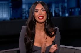 The actor lived on a watercraft with his wife, denise. Mike Mitchell Dead At 65 People Com