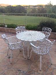 Vintage Cast Aluminum White Outdoor Patio Set With Table 4 Chairs Outdoor Patio Set Garden Patio Furniture Patio Set