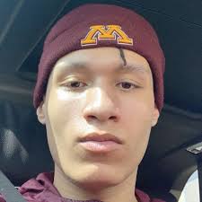 Alex Oubre's Instagram, Twitter & Facebook