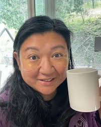 Younique with Queenie Yau (@youniquelyroyalwithqueenie) • Facebook