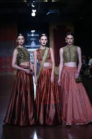 Icw Aicw Aicw2015 Fdci Sunar Rimpleandharpreet Bridal Indian Heritage Royal Mughal Highongold Indian Dresses Indian Attire Indian Outfits