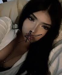 Serena Roberson's Instagram, Twitter & Facebook