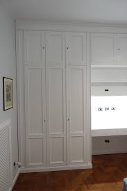 A tal proposito il costo potrà variara tra €100 per una sedia a fino anche €2000 per un letto. Armadi Su Misura Artigianali Armadi In Legno Legnoeoltre