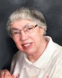 Carol Weiss's Instagram, Twitter & Facebook