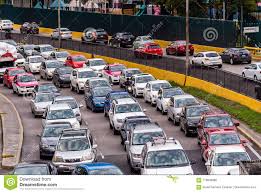 Es una de las ciudades más antiguas, grandes y pobladas del continente. Trafico Vista Delantera De Ciudad De Mexico De La Hora Punta Imagen Editorial Imagen De Apretado Puente 119846980