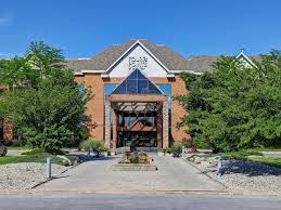 Aissatou Diallo and Aaron Dekker's Wedding Website