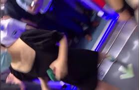 極品稀缺頂臀系列】頂包臀裙美女