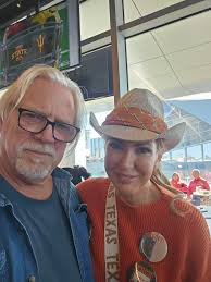 This is why I have to behave...always running into old friends in strange  places. So good to see you, Myra Cunningham Byrd and Michael Byrd !!!  (Didn't waste data getting Michael in