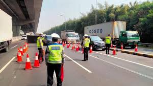 Berikut ini adalah daftar besaran umk 2021 pada 35 kabupaten dan kota di jateng: Cara Mendapatkan Subsidi Gaji Rp 1 Juta Dampak Ppkm Simak Cara Cek Bila Sudah Cair Hot Liputan6 Com