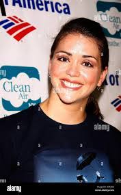 Paula Derosa's Instagram, Twitter & Facebook