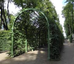 Jardin D Ete Saint Petersbourg Le Berceau Paysagiste Jardins Saint Petersbourg