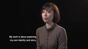 在美国长大的亚裔女艺术家Kelly Wang, 说她... 来自卷卷Vivienne - 微博