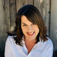 Linda Edson's Instagram, Twitter & Facebook