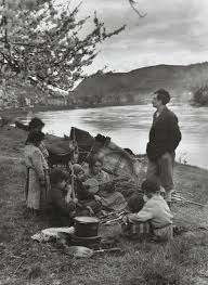 August Sander Gypsies On The Moselle 1931 Moma August Sander Photo Vintage Photography