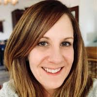 Elizabeth Sarchet's Instagram, Twitter & Facebook