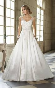 Be Dazzling In Stella York Wedding Dresses Http Www Modwedding Com 2013 10 10 Stella York We With Images Wedding Dresses Stella York Wedding Dress Sparkle Wedding Dress