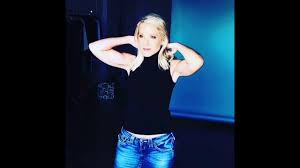 Often worn by skaters and hipsters. Dana Levenson Ctv News Babe Shows Off Sexy Body Tight Jeans Youtube