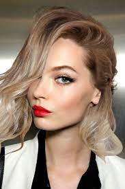Lo primero que hay que hacer es preparar bien la piel con una crema hidratante que no sea muy grasa o con una base de maquillaje. Maquillaje De Invitadas Boda De Dia Y De Tarde