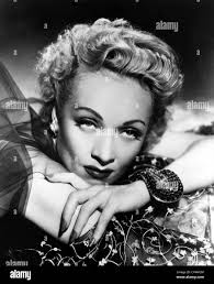 Marlene dietrich Black and White Stock Photos & Images