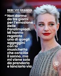 Roman Zancarli, 26 anni, ha deciso di vivere in un'automobile. Prima per  necessità, adesso per scelta. La sua vita, che racconta tutti i giorni sui  social, ora diventerà un documentario. “Tanti vivono