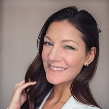 Helen Andersen (@Miss_HelenHelen)