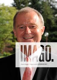 Thomas Kleist, neuer Intendant des Saarländischen Rundfunks nimmt am  Donnerstag an einer Umfrage