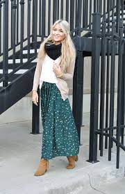 Wearing Boots With Skirts Maxi Skirt Outfits Winter Maxi Skirt Outfit Long Skirt Outfits