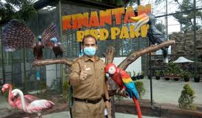 Di taman seluas 607 hektare ini ada banyak binatang hidup. Kebun Binatabg Banyuwangi Akbar Zoo Banyuwangi Destinasi Wisata Sekaligus Sarana Edukasi Keluarga Di Jalan Raya Ijen Buat Momen Anda Sekeluarga Bersama Kebun Binatang Bandung D Anda Bisa Membagi Momen Anda