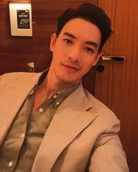 Denny Huang's Instagram, Twitter & Facebook