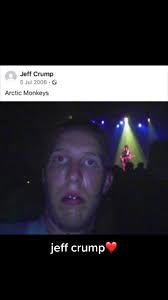 my homage to our icon jeff crump 😌 #arcticmonkeys #arcticmonkeyslive  #arcticmonkeysconcert #alexturner