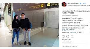 Egy maulana vikri (lahir di medan, sumatra utara, 7 juli 2000; Ikut Antar Egy Maulana Ke Bandara Putri Umi Pipik Jadi Sorotan Tabloidbintang Com Line Today