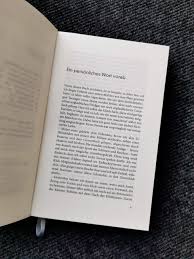 Roger federer holds several atp records and is considered to be one of the greatest tennis players of all time. Roger Federer Die Biografie Amazon De Stauffer Rene Bucher