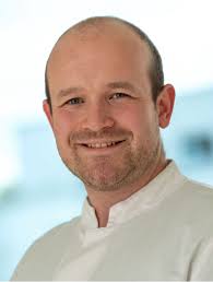 Implementation of personalized tumour therapy into practice by optimizing  predictive biomarker and model systems