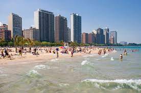 Oak Street Beach Chicago Chicago Beach Chicago Travel Chicago Lakefront