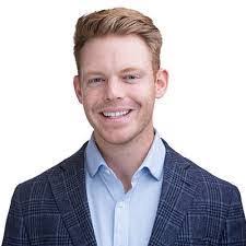 Eileen Colangelo's Instagram, Twitter & Facebook