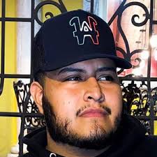 Vicente Ochoa's Instagram, Twitter & Facebook