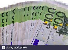 Ende 2018 wird seine ausgabe stattdessen ganz eingestellt, das die wertvollste banknote gibt es derzeit in der schweiz: 1000 Euro Schein Auf Weissem Hintergrund Stockfotos Und Bilder Kaufen Alamy