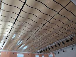 Controsoffitto Metallico Ad Onde Controsoffitto A Pannelli Metallici Forati Fonoassorbenti Con Retro Materassino In Fibr Controsoffitto Metallica Materassino