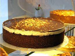 148 reviews of kuchenkaiser after a weekend of excessive partying it perhaps wasn't the best time to be exploring new restaurants as it was enough of a battle to keep my eyes open. Kuchen Kaiser Konditoreien Und Kuchen Im Cafe Top10berlin