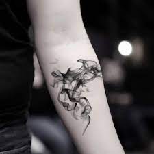 If the tattoo is visible when the bearer is hit by a melee. Smoke Temporary Fake Tattoo Sticker Set Of 2 Amazon De Beauty