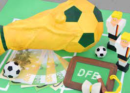 Geburtstagseinladung einladungskarten / viel spaß beim basteln für weihnachten 2018!••• schiebekarte mit fußball selber basteln. Fussball Aus Papier Basteln Fanartikel Selber Machen