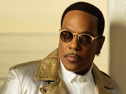 I am Charlie Wilson's Superfan (I love His Songs and Music they make me  Super happy cause He's Superman ) 💕💕💕💓