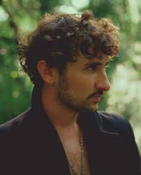 Past, Present, Future: Tommy Bravos Blends Time in “Everything Is Growing,  Am I?”