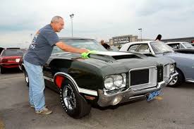 Features include wiz khalifa, birdman, rich boy, gunplay & more! Classic Car Lovers Take A Trip In Time Every Saturday Night At Canadian Tire Parking Lot Toronto Com