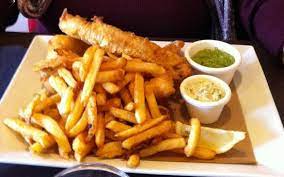 Fish Chips Assiette Tres Copieuse Picture Of Charlie S Antibes Tripadvisor