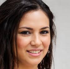 The original slow cooker, CrockPot, has lots of their own recipes plus  blank recipe cards in this collection. Nice set.