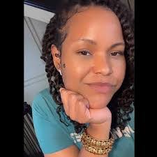 Melinda Ferrell's Instagram, Twitter & Facebook