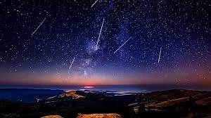 Maybe you would like to learn more about one of these? Gozunu Gokyuzunden Ayirmayin Yilin En Gorkemli Meteor Yagmuru Perseid Dun Gece Basladi Onedio Com