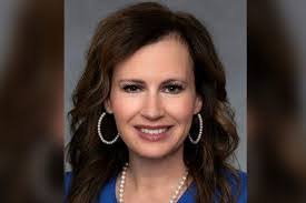 Tracy Durr's Instagram, Twitter & Facebook